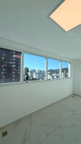 SALA COMERCIAL HELBOR OFFICES