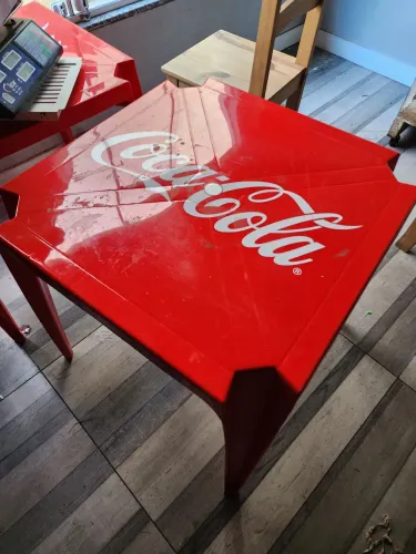 Mesa Coca-Cola