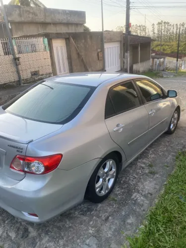 Toyota Corolla GLI 1.8 Flex 16V Mec. 2011