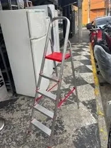  ESCADA DE ALUMINIO 