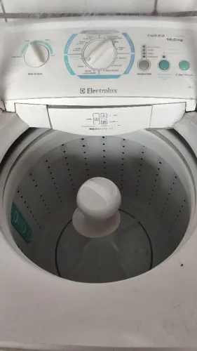 Máquina Electrolux vendo