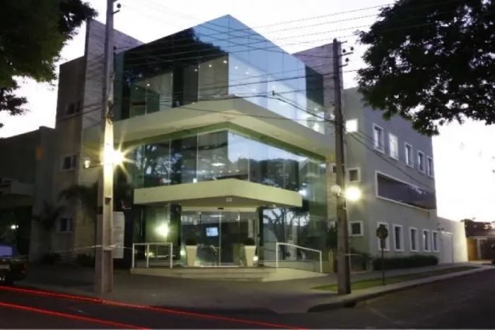 Cjto Comercial/Sala para alugar por R$ 1700.00, 20.00 m2 - ZONA 05 - MARINGA/PR