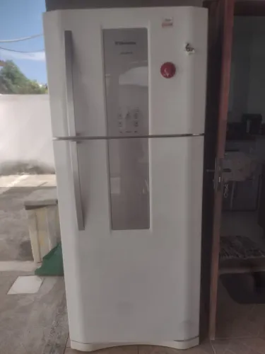 Geladeira Eletrolux em perfeito estado 