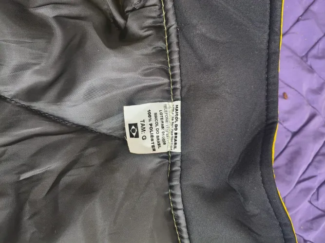 Capacete e jaqueta 99
