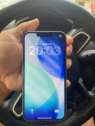 iPhone 13