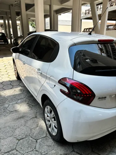 Peugeot 208 Active 1.2 Flex 12V 5P Mec. 2017