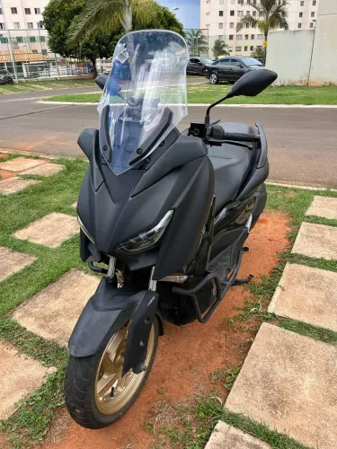 Vende-se XMAX 250 2021 ABS