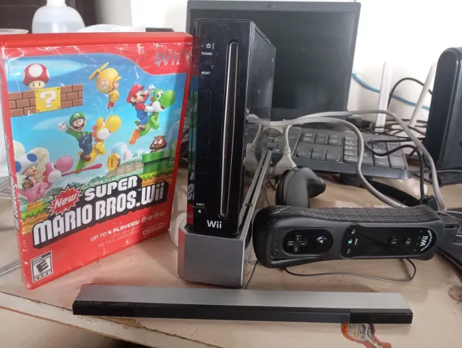 Vendo Vídeo Game Nintendo Wii + Jogo do Mario