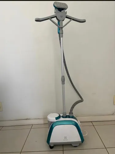 Passadeira a vapor Electrolux