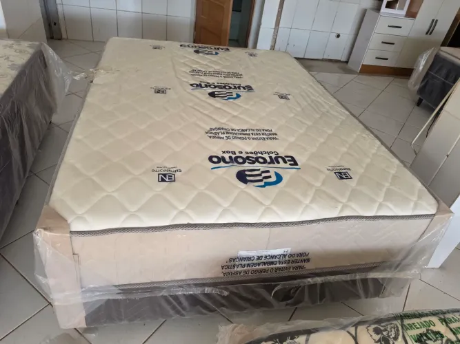 Cama casal molas ensacadas nova