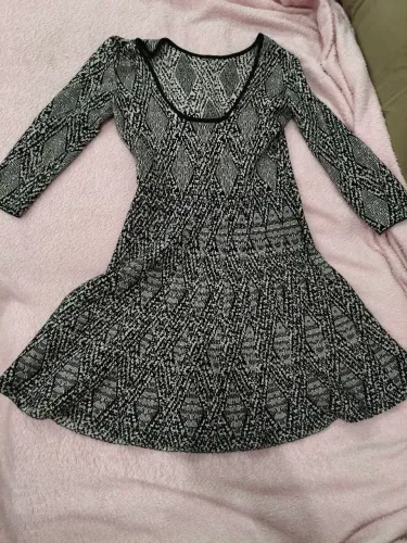 Vestido Zara tamanho M tecido bem grosso e confortável