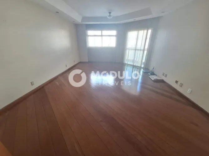 Apartamento disponível para locação no bairro Fundinho.