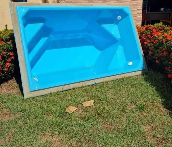 Piscina de Fibra (Loja de Fábrica)