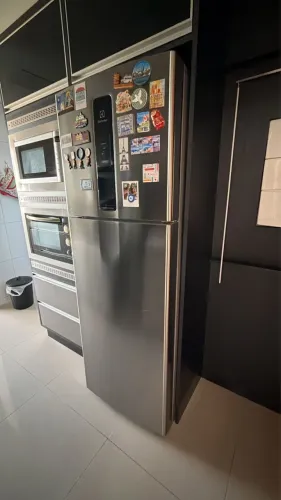 Geladeira Electrolux Frost Free Inverter 390L Efficient AutoSense Duplex