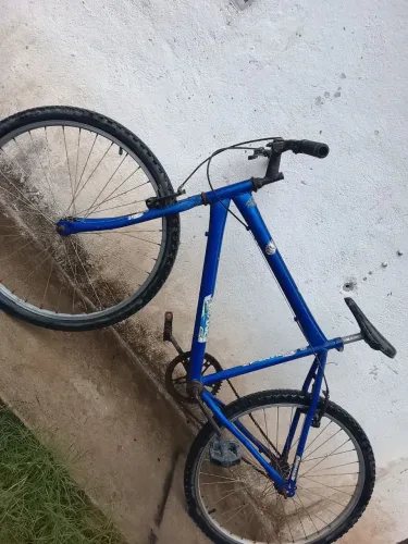 Bicicleta bem valorizada!!!(Obs: parcelamento em 4 vezes no cartão(