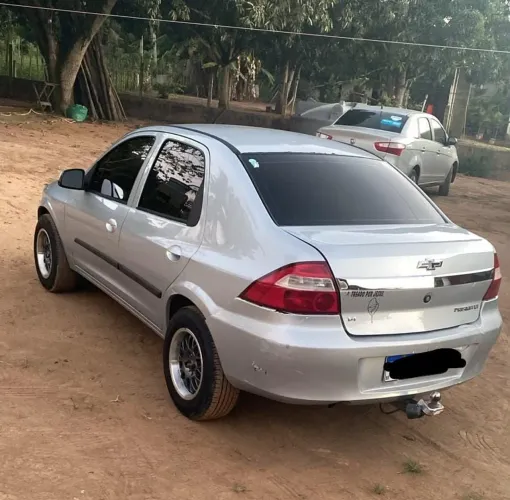Chevrolet Prisma Sed. Maxx/ LT 1.4 8V Econof. 4P 2012