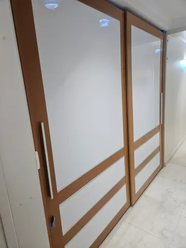 Roupeiro de MDF