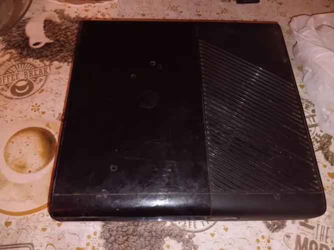 Xbox 360 quebrado , aceito ofertas 