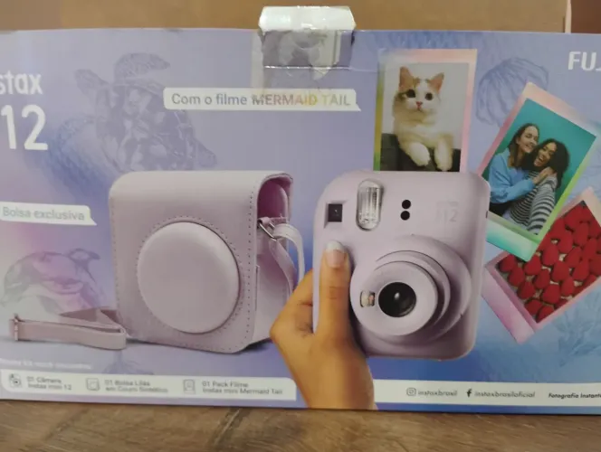 máquina fotográfica instantânea Instax Mini 12 com bolsa