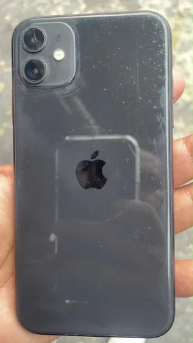 Vendo iPhone 11 urgência ?