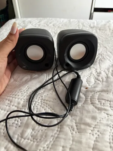 Vendo par de caixas de som C3Tech para computador/notebook.