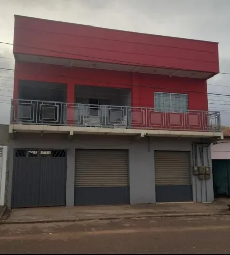Vende-se casa no bairro laranjeiras