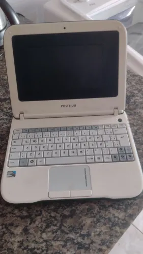 Netbook positivo mobo7