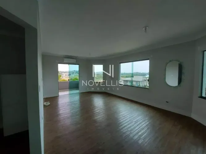 CASA COM 4 QUARTOS, 3 SUÍTES E 450M² PARA LOCAÇÃO URBANOVA, SÃO JOSÉ DOS CAMPOS/SP