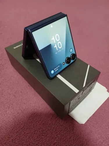Samsung Z Flip 7 512gb sem detalhes