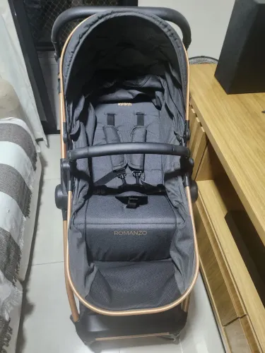 Carrinho de bebê Infanti Romanzo + Bebê conforto Zion com base