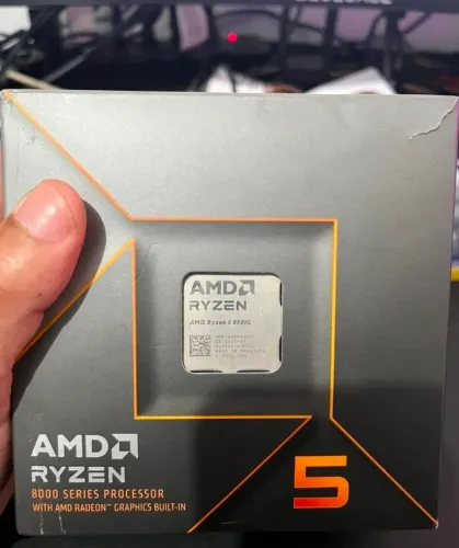 Ryzen 5 8500G Am5 + cooler BOX