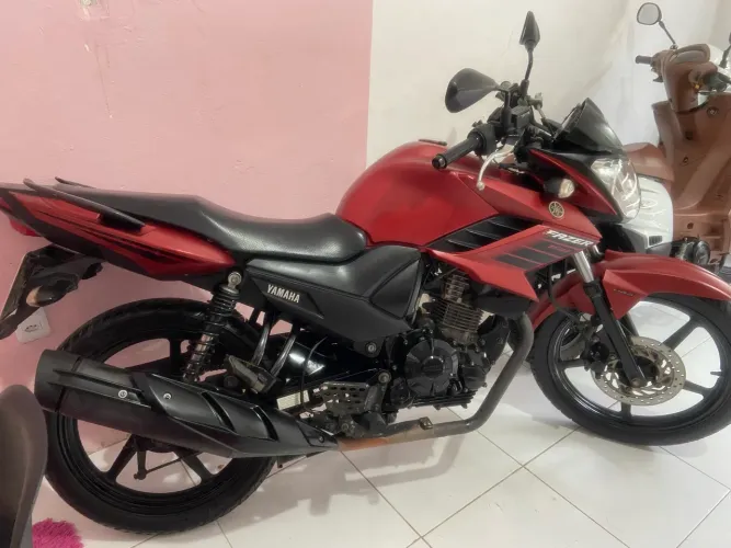 Yamaha FZ15 (Fazer 150) - OPORTUNIDADE PRA SAIR RÁPIDO!