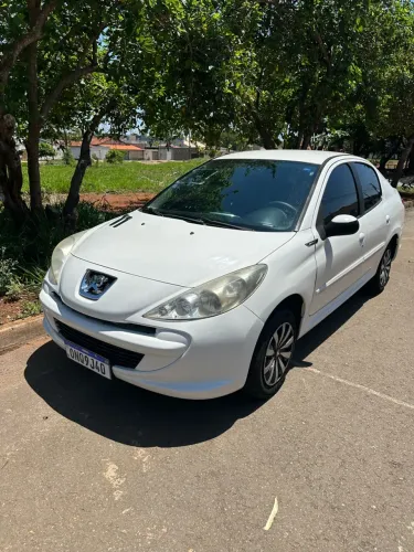 Peugeot 207 Active 1.4 Flex 8V 5P 2014