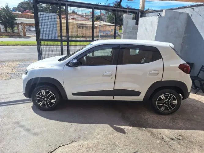 Renault Kwid Intense 1.0 Flex 12V 5P Mec. 2023