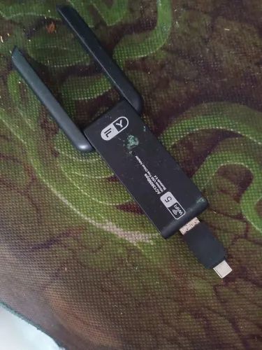Adaptador USB Wi-Fi 5 AC1300Mbps Dual Band + Bluetooth 5.4 com Antena Dupla (FY)