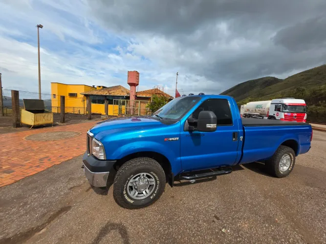 Ford F-350 2.8 Turbo Intercooler Diesel 2P Manual 2015
