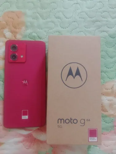 Celular M84 novo