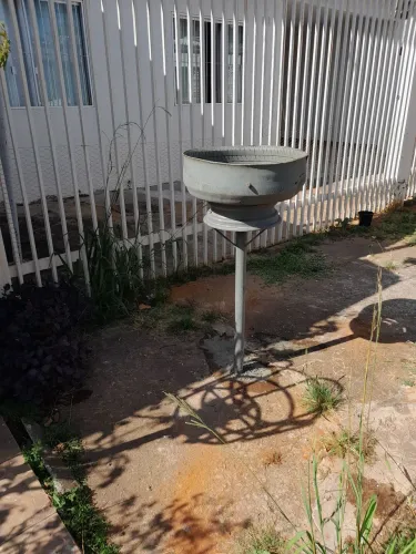 Lixeira de Calçada Premium Ecológica (Super Resistente) + Instalação Grátis