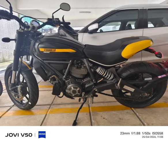 Ducati scrambler Full Throttle