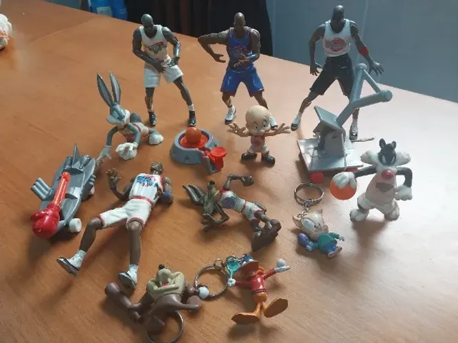 Bonecos Space Jam