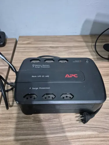Nobreak Apc Back-ups Es 600 (não segura carga)