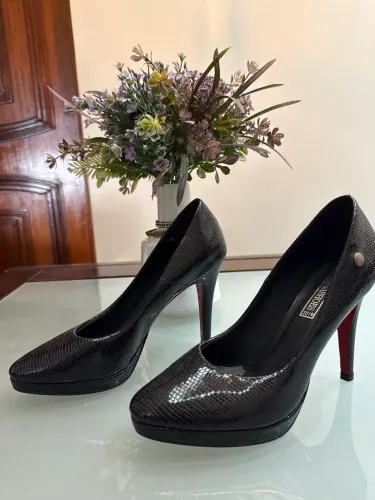 Scarpin Megashoes 36