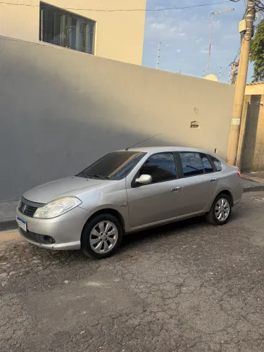 Renault Symbol Privilège Hi-flex 1.6 16V 4P 2011