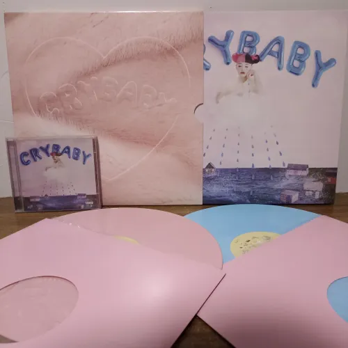 LP Melanie Martinez Cry Baby Deluxe Colorido Limitado CD BRINDE