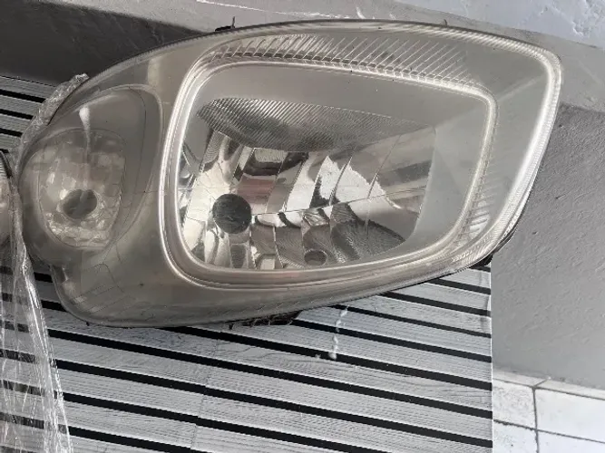 Par de farol de Fiorino evo ou uno vivace