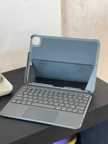 Capa teclado iPad 10 e 11 