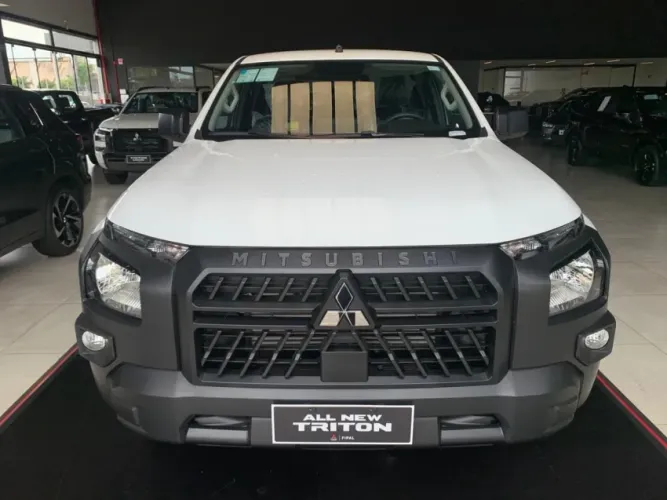 Mitsubishi TRITON GL AT 4X2 2026