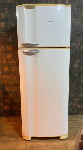 Geladeira fros fri eletrolux 468 litros