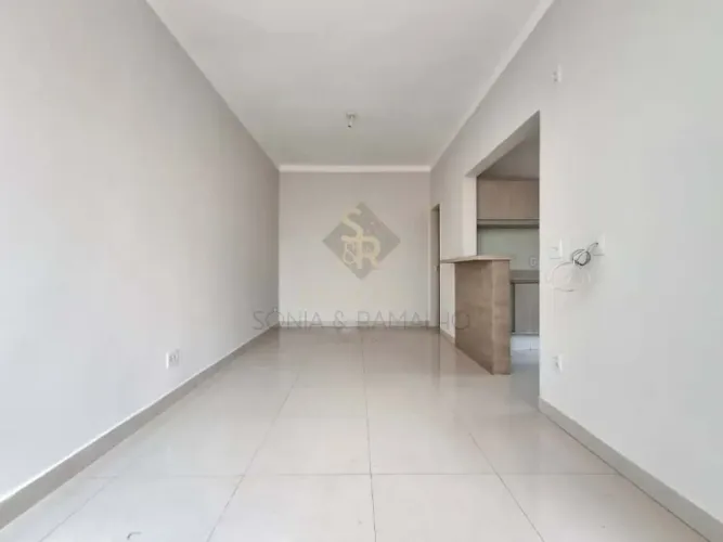 Casa Padrão para Locação no Bairro Vila Maria Luiza, em Ribeirão Preto