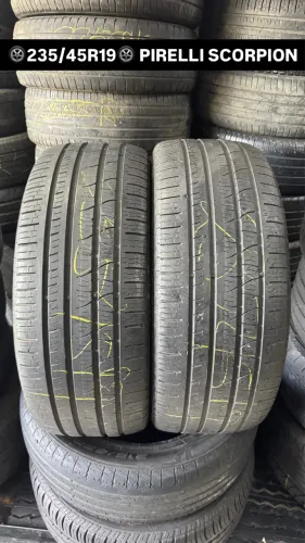 PNEUS 235/45 R19